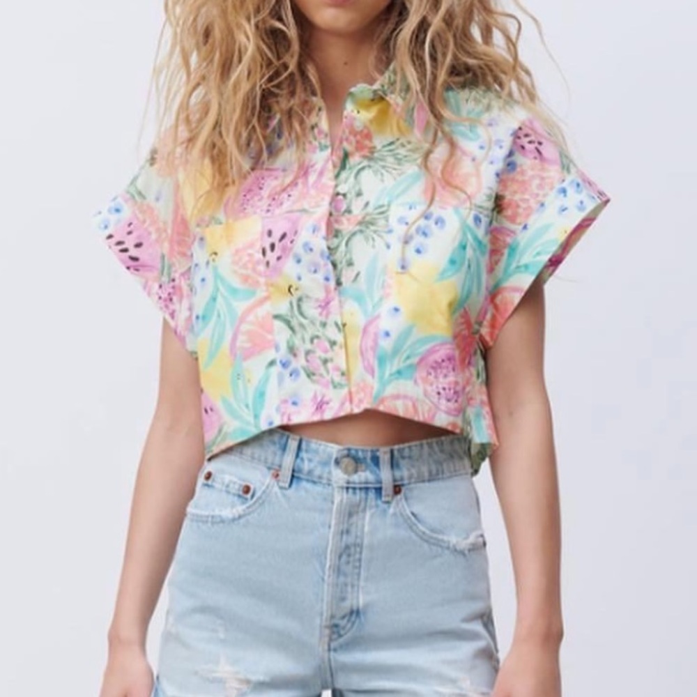 Zara XS Summer Tropical Fruit Cropped Blouse Top